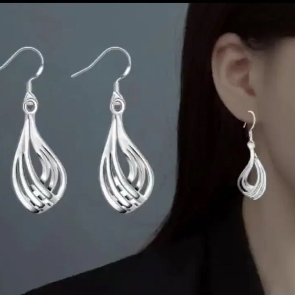 Elegant 925 sterling Silver Drop Earrings
